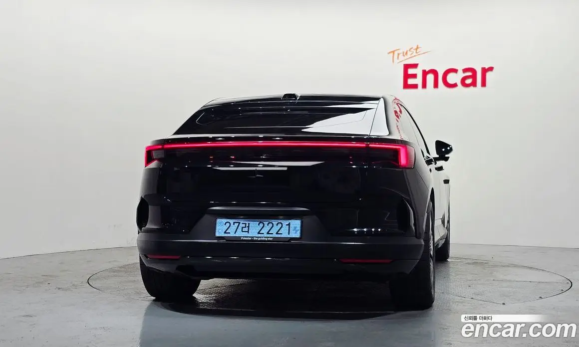 Polestar Polestar 4 2025 0.2 автомат (гидро), фото 4 Polestar Polestar 4 2025 0.2 автомат (гидро), фото 4