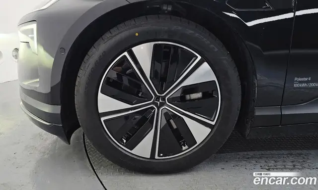 Polestar Polestar 4 2025 0.2 автомат (гидро), миниатюра 5 Polestar Polestar 4 2025 0.2 автомат (гидро), миниатюра 5