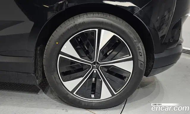Polestar Polestar 4 2025 0.2 автомат (гидро), миниатюра 7 Polestar Polestar 4 2025 0.2 автомат (гидро), миниатюра 7
