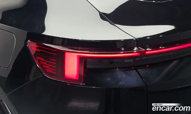 Polestar Polestar 4 2025 0.2 автомат (гидро), миниатюра 9 Polestar Polestar 4 2025 0.2 автомат (гидро), миниатюра 9