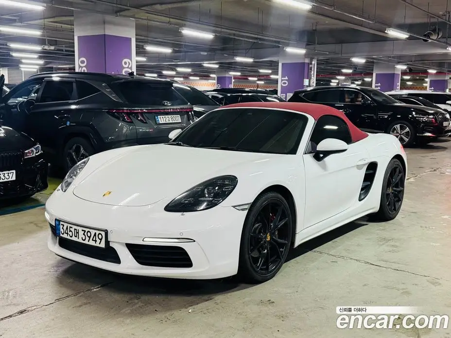 Porsche 718 2016 2.0 автомат (гидро), фото 1 Porsche 718 2016 2.0 автомат (гидро), фото 1