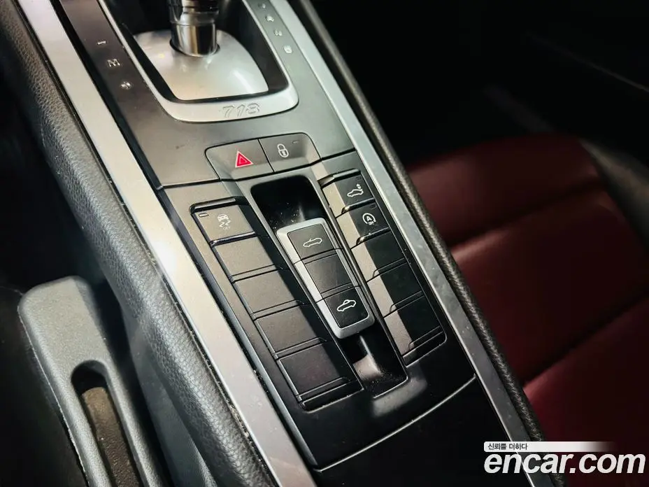 Porsche 718 2016 2.0 автомат (гидро), фото 14 Porsche 718 2016 2.0 автомат (гидро), фото 14