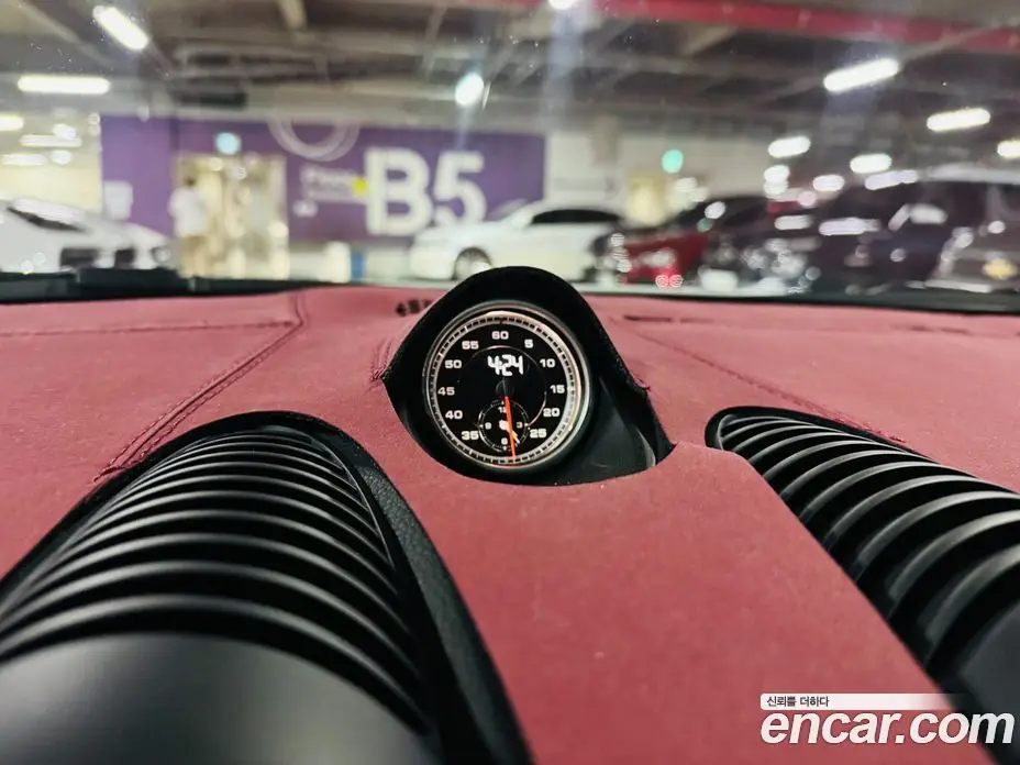 Porsche 718 2016 2.0 автомат (гидро), фото 16 Porsche 718 2016 2.0 автомат (гидро), фото 16