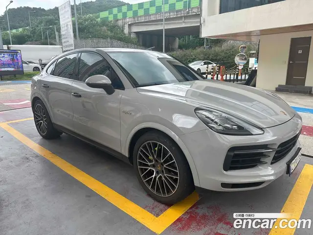 Porsche Cayenne 2020 3.0 автомат (гидро), миниатюра 3 Porsche Cayenne 2020 3.0 автомат (гидро), миниатюра 3