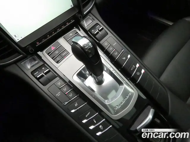 Porsche Panamera 2011 3.6 автомат (гидро), миниатюра 11 Porsche Panamera 2011 3.6 автомат (гидро), миниатюра 11