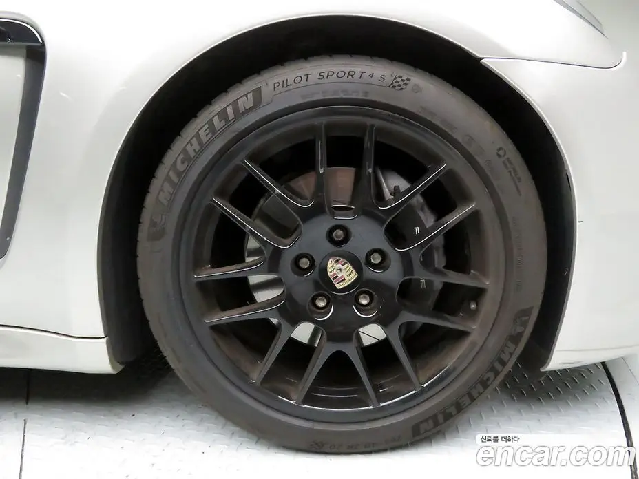 Porsche Panamera 2011 3.6 автомат (гидро), фото 20 Porsche Panamera 2011 3.6 автомат (гидро), фото 20