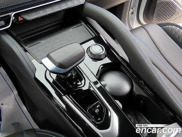 Renault (Samsung) Grand Koleos 2024 2.0 автомат (гидро), миниатюра 11 Renault (Samsung) Grand Koleos 2024 2.0 автомат (гидро), миниатюра 11
