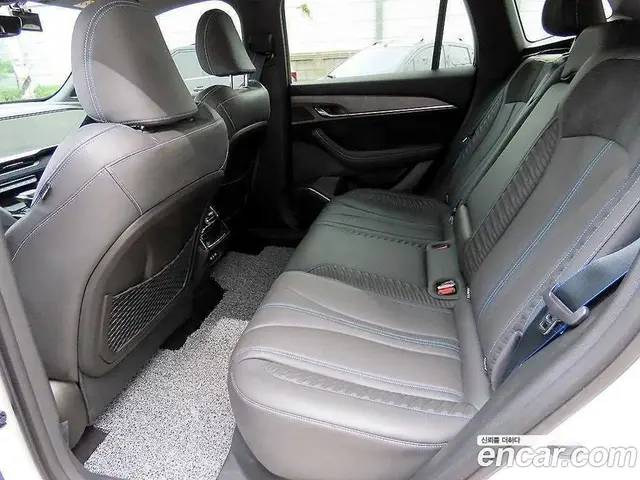 Renault (Samsung) Grand Koleos 2024 2.0 автомат (гидро), миниатюра 6 Renault (Samsung) Grand Koleos 2024 2.0 автомат (гидро), миниатюра 6