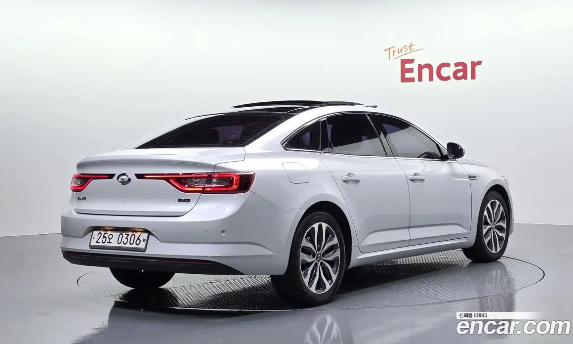 Renault (Samsung) SM6 2016 2.0 автомат (гидро), фото 2 Renault (Samsung) SM6 2016 2.0 автомат (гидро), фото 2