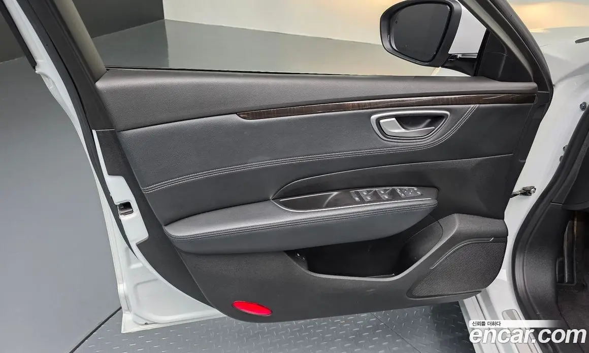 Renault (Samsung) SM6 2016 2.0 автомат (гидро), фото 14 Renault (Samsung) SM6 2016 2.0 автомат (гидро), фото 14