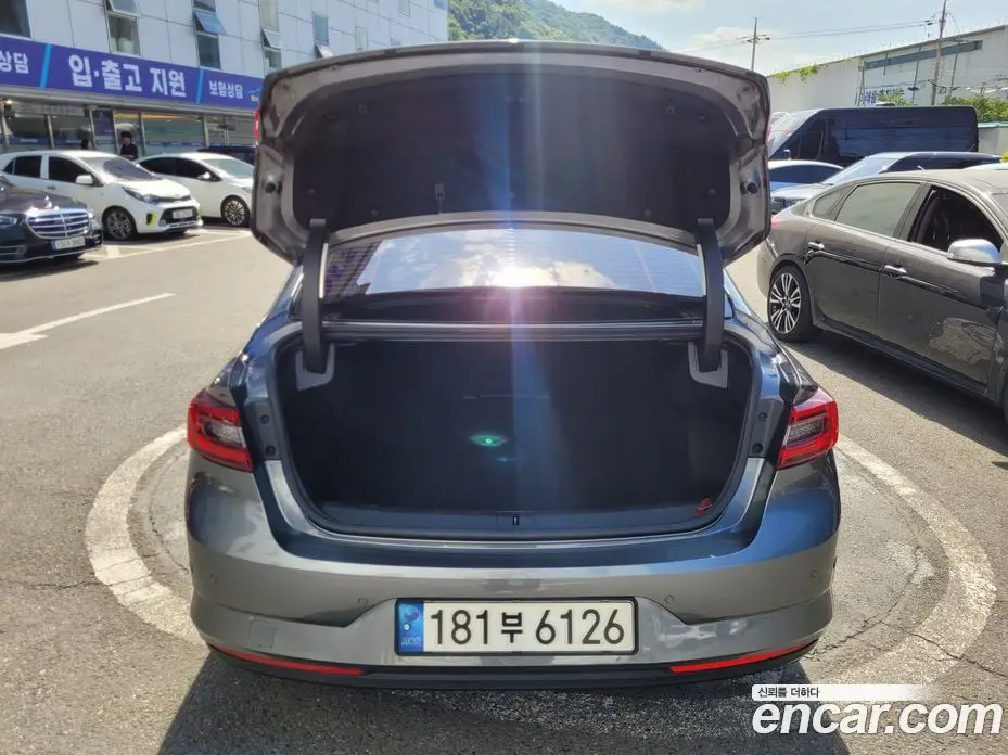 Renault (Samsung) SM6 2018 2.0 автомат (гидро), фото 12 Renault (Samsung) SM6 2018 2.0 автомат (гидро), фото 12