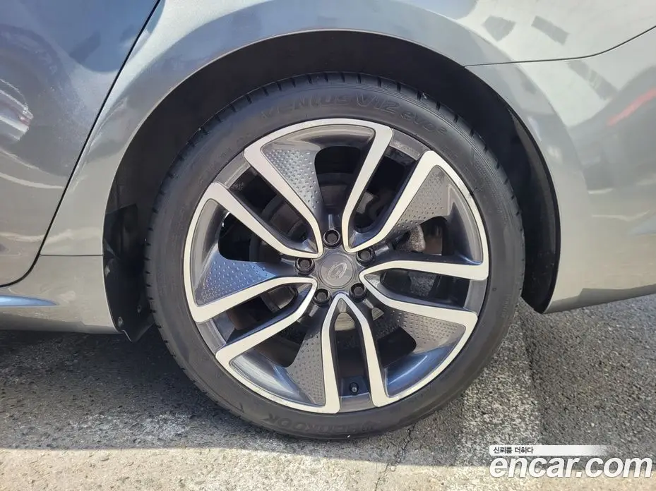 Renault (Samsung) SM6 2018 2.0 автомат (гидро), фото 17 Renault (Samsung) SM6 2018 2.0 автомат (гидро), фото 17