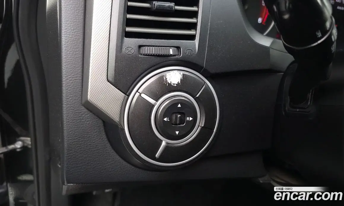 SsangYong Korando 2012 2.0 автомат (гидро), фото 13 SsangYong Korando 2012 2.0 автомат (гидро), фото 13