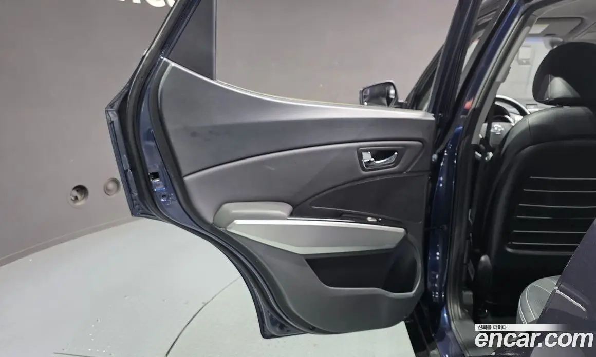 SsangYong TIBOLI 2015 1.6 автомат (гидро), фото 15 SsangYong TIBOLI 2015 1.6 автомат (гидро), фото 15