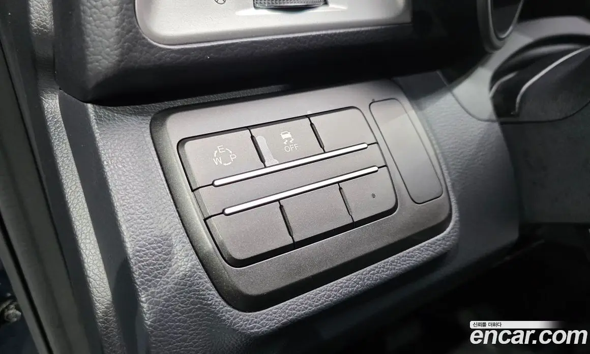 SsangYong TIBOLI 2015 1.6 автомат (гидро), фото 18 SsangYong TIBOLI 2015 1.6 автомат (гидро), фото 18