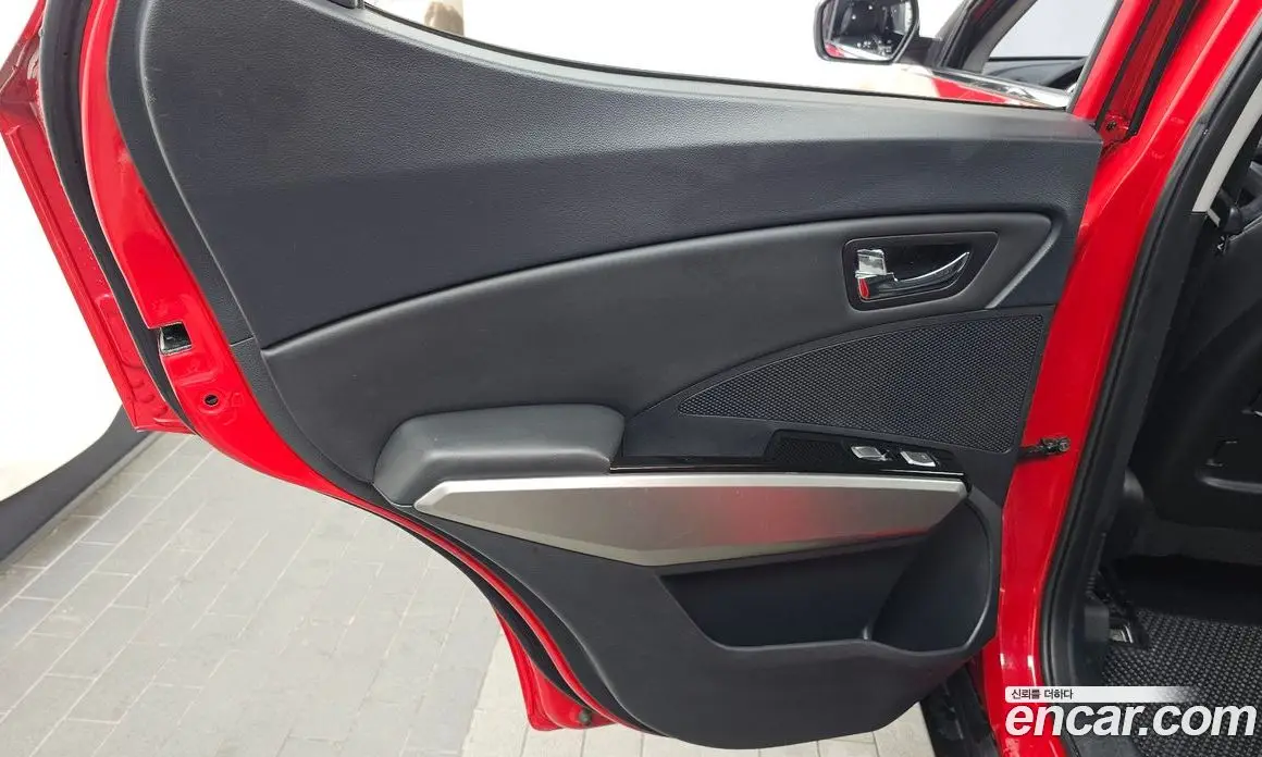 SsangYong TIBOLI 2015 1.6 автомат (гидро), фото 15 SsangYong TIBOLI 2015 1.6 автомат (гидро), фото 15