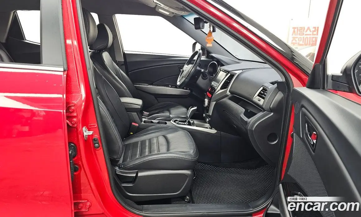 SsangYong TIBOLI 2015 1.6 автомат (гидро), фото 17 SsangYong TIBOLI 2015 1.6 автомат (гидро), фото 17