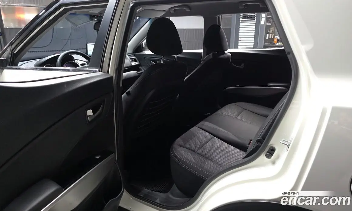 SsangYong TIBOLI 2015 1.6 автомат (гидро), фото 16 SsangYong TIBOLI 2015 1.6 автомат (гидро), фото 16