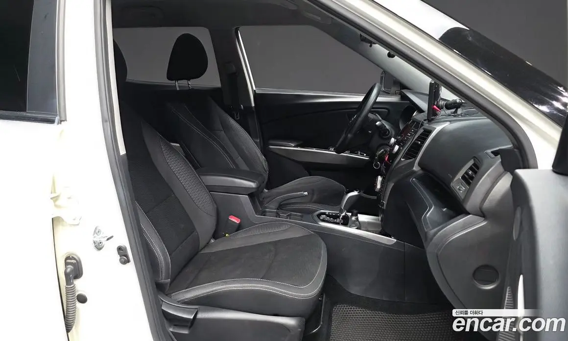 SsangYong TIBOLI 2015 1.6 автомат (гидро), фото 17 SsangYong TIBOLI 2015 1.6 автомат (гидро), фото 17