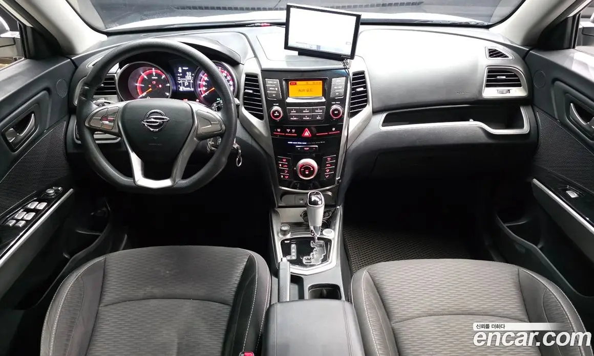 SsangYong TIBOLI 2015 1.6 автомат (гидро), фото 10 SsangYong TIBOLI 2015 1.6 автомат (гидро), фото 10