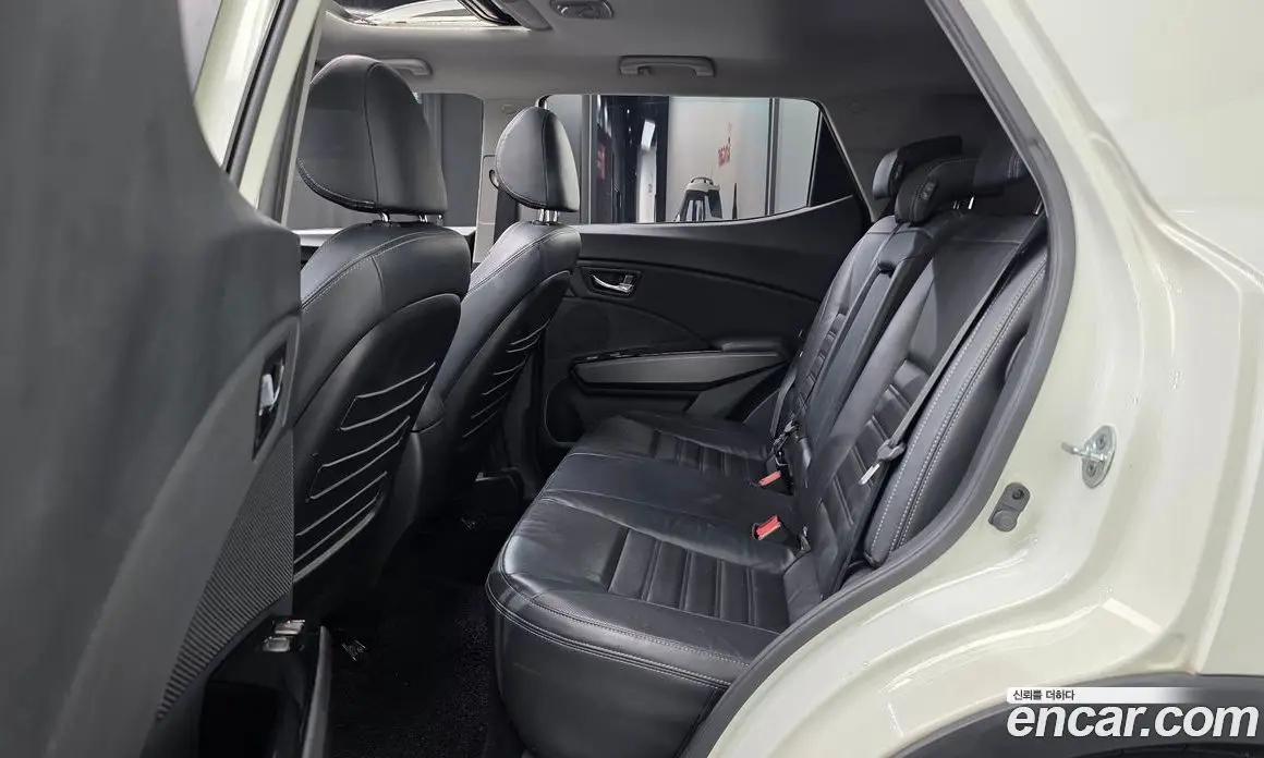 SsangYong TIBOLI 2017 1.6 автомат (гидро), фото 17 SsangYong TIBOLI 2017 1.6 автомат (гидро), фото 17
