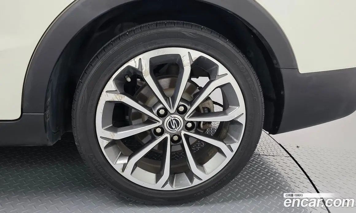 SsangYong TIBOLI 2017 1.6 автомат (гидро), фото 6 SsangYong TIBOLI 2017 1.6 автомат (гидро), фото 6