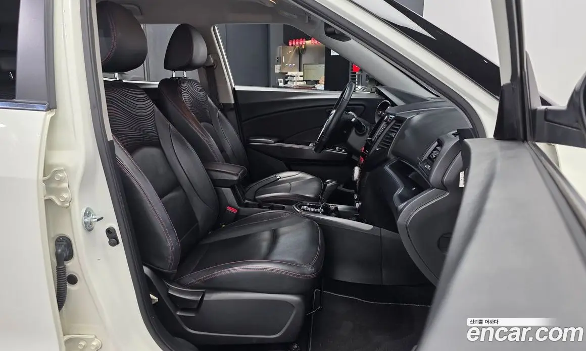 SsangYong TIBOLI 2017 1.6 автомат (гидро), фото 11 SsangYong TIBOLI 2017 1.6 автомат (гидро), фото 11