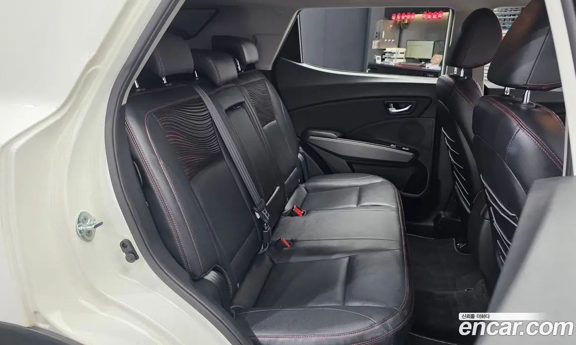 SsangYong TIBOLI 2017 1.6 автомат (гидро), фото 12 SsangYong TIBOLI 2017 1.6 автомат (гидро), фото 12