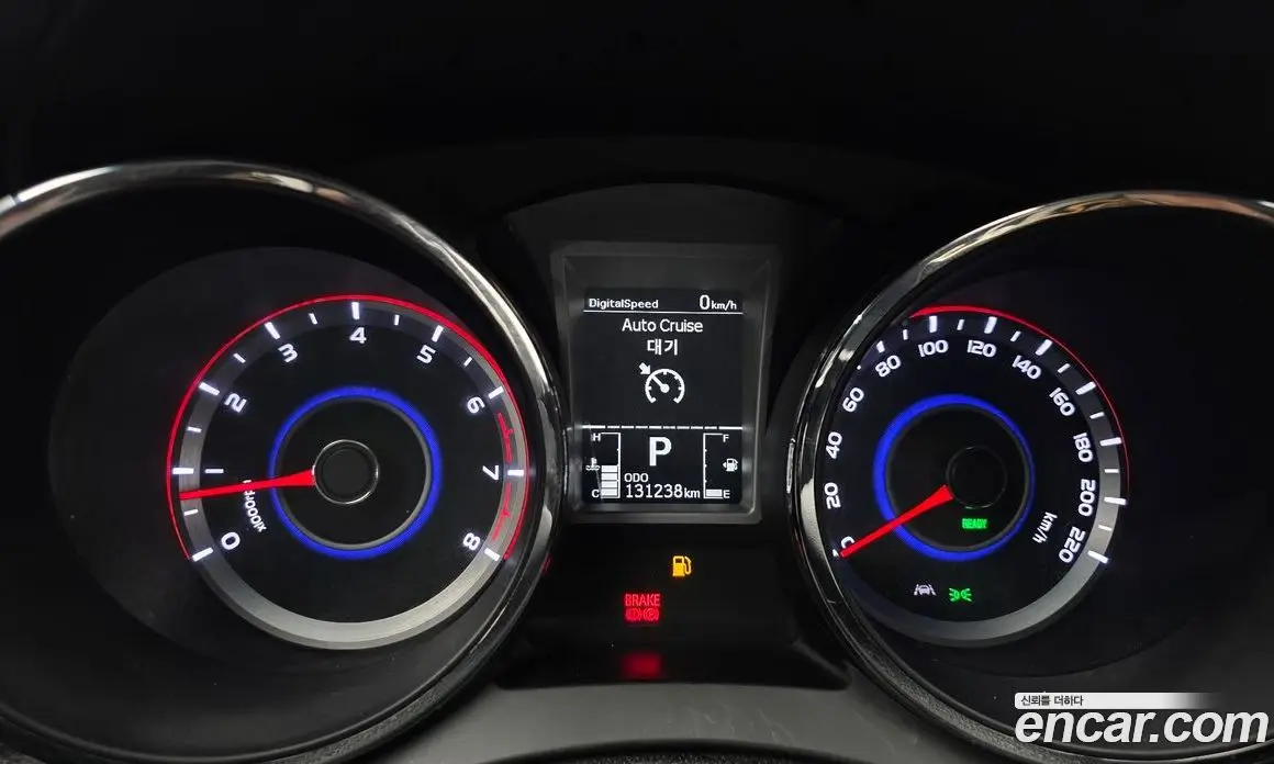 SsangYong TIBOLI 2017 1.6 автомат (гидро), фото 8 SsangYong TIBOLI 2017 1.6 автомат (гидро), фото 8
