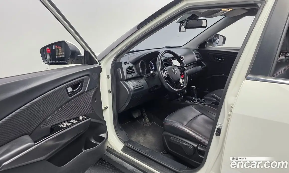 SsangYong TIBOLI 2017 1.6 автомат (гидро), фото 10 SsangYong TIBOLI 2017 1.6 автомат (гидро), фото 10