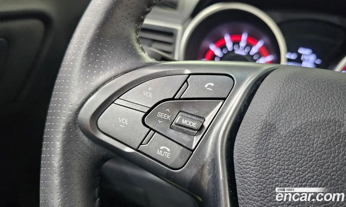 SsangYong TIBOLI 2018 1.6 автомат (гидро), фото 16 SsangYong TIBOLI 2018 1.6 автомат (гидро), фото 16