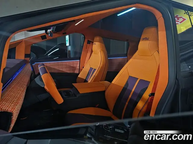 Tesla Cybertruck 2024 автомат (гидро), миниатюра 1 Tesla Cybertruck 2024 автомат (гидро), миниатюра 1