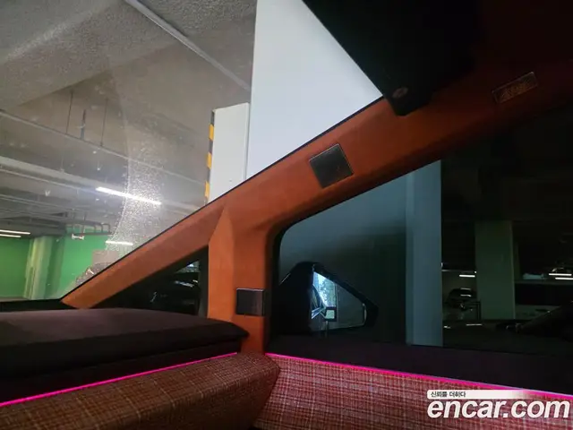 Tesla Cybertruck 2024 автомат (гидро), миниатюра 7 Tesla Cybertruck 2024 автомат (гидро), миниатюра 7
