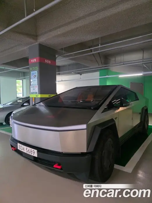 Tesla Cybertruck 2024 автомат (гидро), фото 10 Tesla Cybertruck 2024 автомат (гидро), фото 10