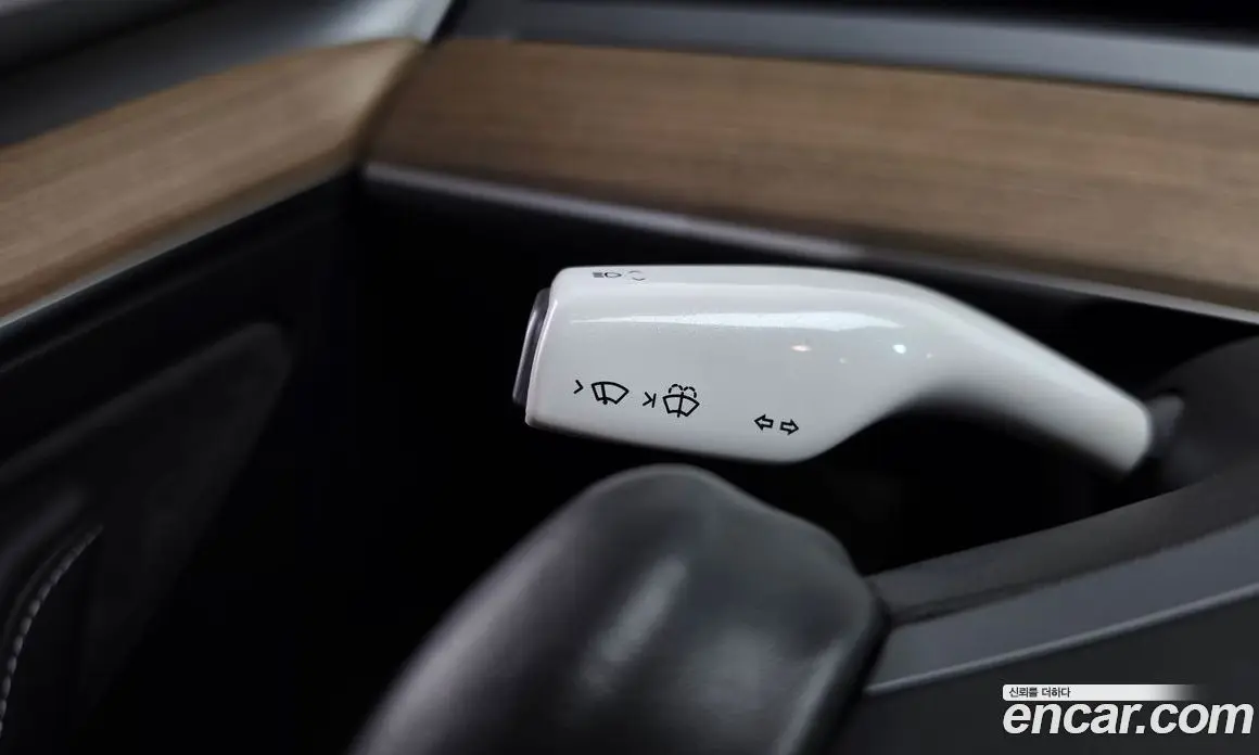 Tesla Model Y 2023 0.2 автомат (гидро), фото 24 Tesla Model Y 2023 0.2 автомат (гидро), фото 24