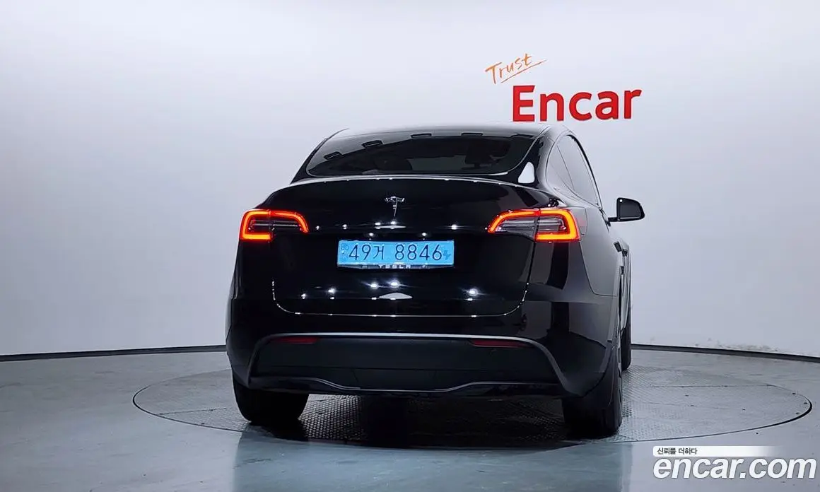 Tesla Model Y 2023 0.2 автомат (гидро), фото 4 Tesla Model Y 2023 0.2 автомат (гидро), фото 4