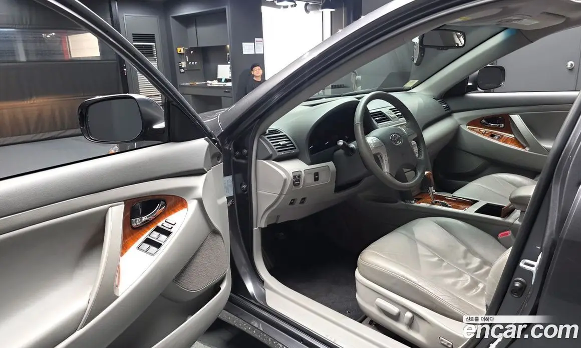 Toyota Camry 2010 2.4 автомат (гидро), фото 10 Toyota Camry 2010 2.4 автомат (гидро), фото 10