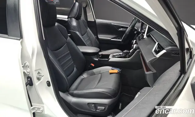 Toyota RAV4 2022 2.5 автомат (гидро), миниатюра 12