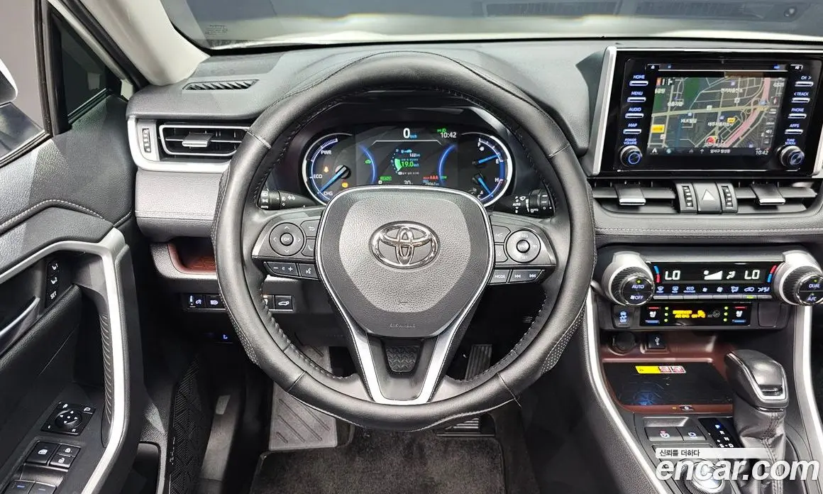 Toyota RAV4 2022 2.5 автомат (гидро), фото 13 Toyota RAV4 2022 2.5 автомат (гидро), фото 13