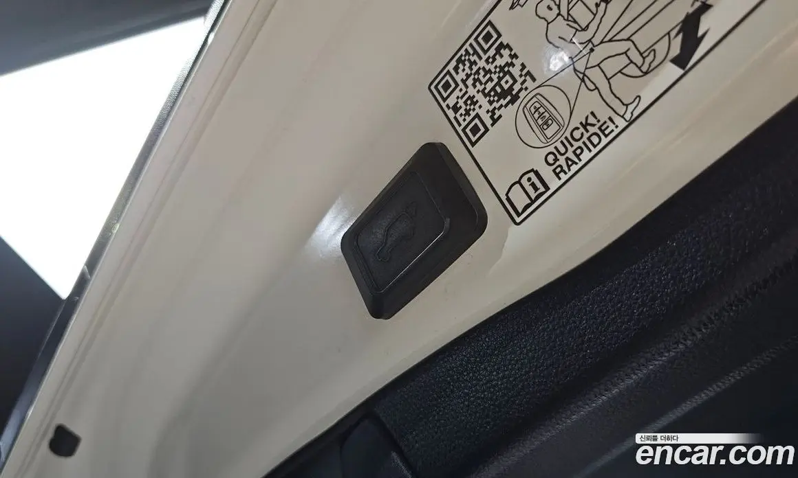 Toyota RAV4 2022 2.5 автомат (гидро), фото 18 Toyota RAV4 2022 2.5 автомат (гидро), фото 18