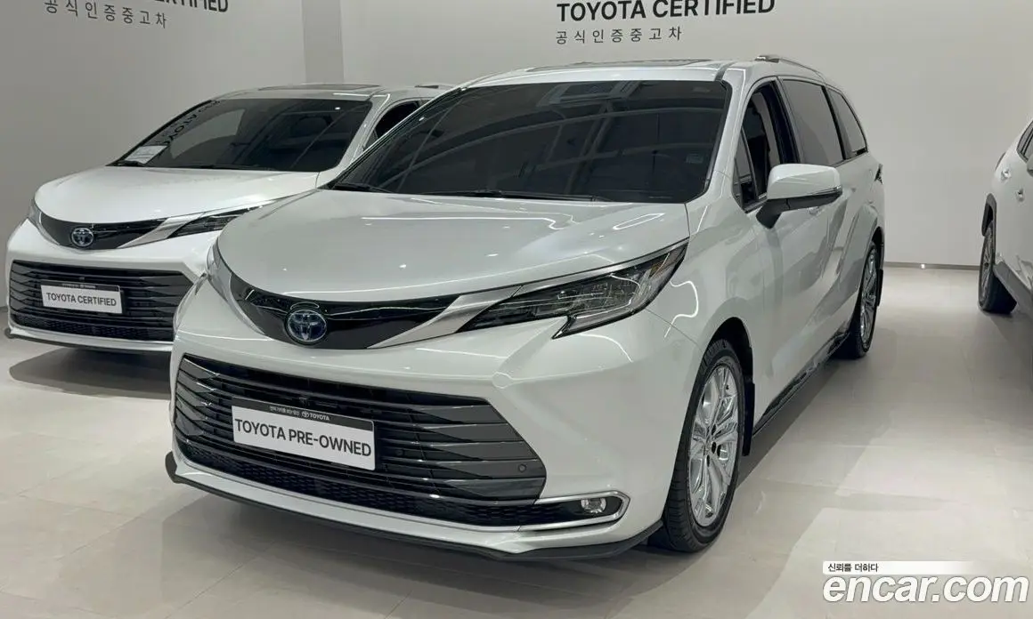 Toyota Sienna 2022 2.5 автомат (вариатор), фото 1 Toyota Sienna 2022 2.5 автомат (вариатор), фото 1