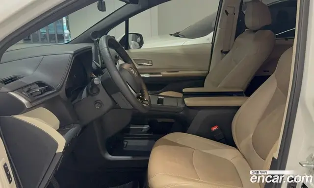 Toyota Sienna 2022 2.5 автомат (вариатор), миниатюра 11 Toyota Sienna 2022 2.5 автомат (вариатор), миниатюра 11