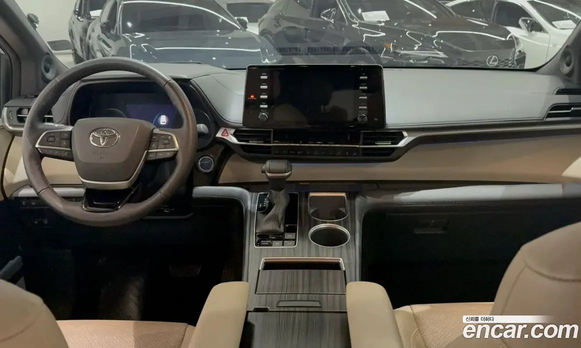 Toyota Sienna 2022 2.5 автомат (вариатор), фото 7 Toyota Sienna 2022 2.5 автомат (вариатор), фото 7