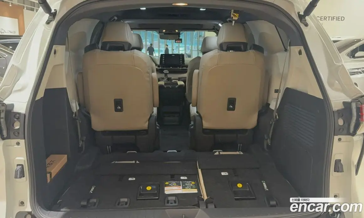 Toyota Sienna 2023 2.5 автомат (вариатор), фото 14