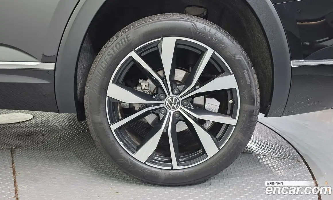 Volkswagen Atlas 2025 2.0 автомат (гидро), фото 7 Volkswagen Atlas 2025 2.0 автомат (гидро), фото 7