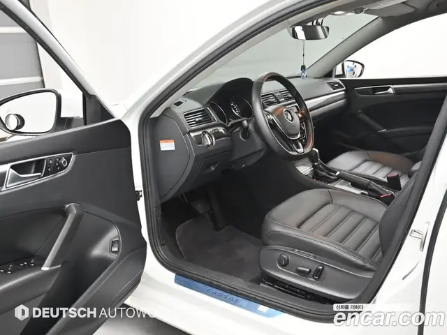 Volkswagen Passat 2018 2.0 автомат (гидро), миниатюра 11 Volkswagen Passat 2018 2.0 автомат (гидро), миниатюра 11