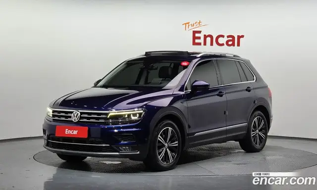 Volkswagen Tiguan 2019 2.0 автомат (гидро), миниатюра 1 Volkswagen Tiguan 2019 2.0 автомат (гидро), миниатюра 1