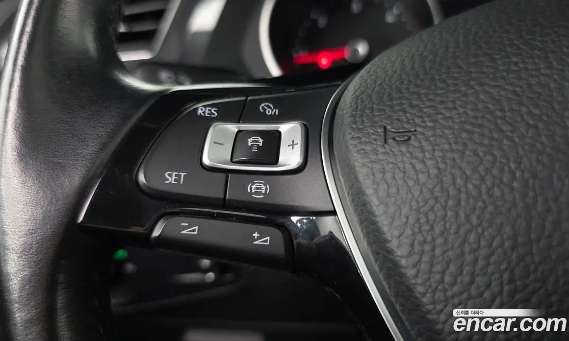 Volkswagen Tiguan 2019 2.0 автомат (гидро), фото 19 Volkswagen Tiguan 2019 2.0 автомат (гидро), фото 19