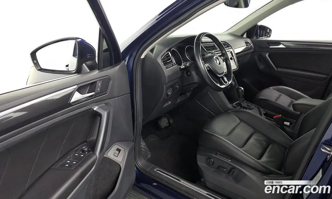 Volkswagen Tiguan 2019 2.0 автомат (гидро), фото 10 Volkswagen Tiguan 2019 2.0 автомат (гидро), фото 10