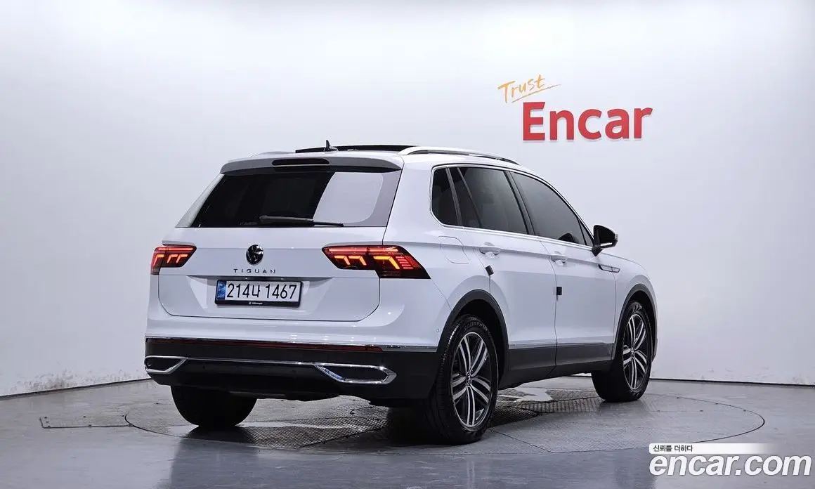 Volkswagen Tiguan 2024 2.0 автомат (гидро), фото 1 Volkswagen Tiguan 2024 2.0 автомат (гидро), фото 1